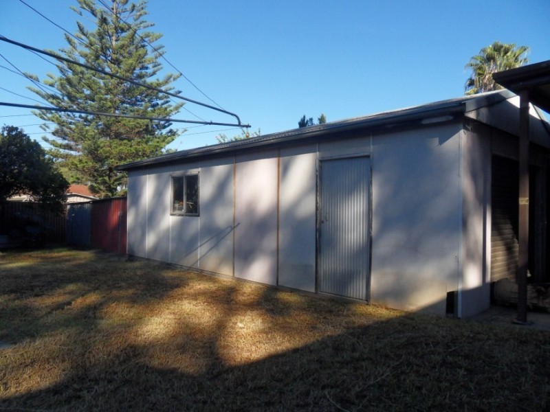 77 Avoca Road, Canley Heights NSW 2166