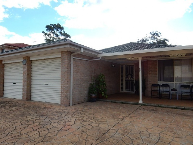 11 Axford Place, Fairfield West NSW 2165