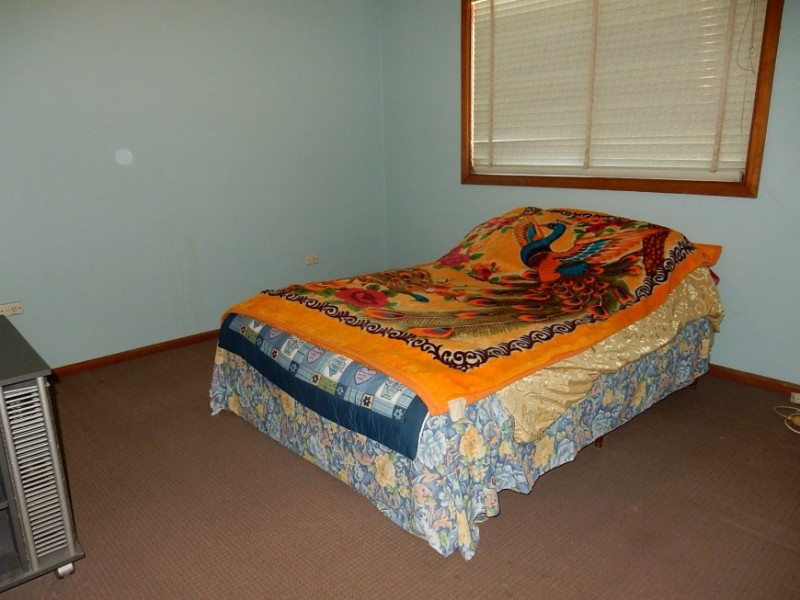 11 Avisford Street, Fairfield NSW 2165