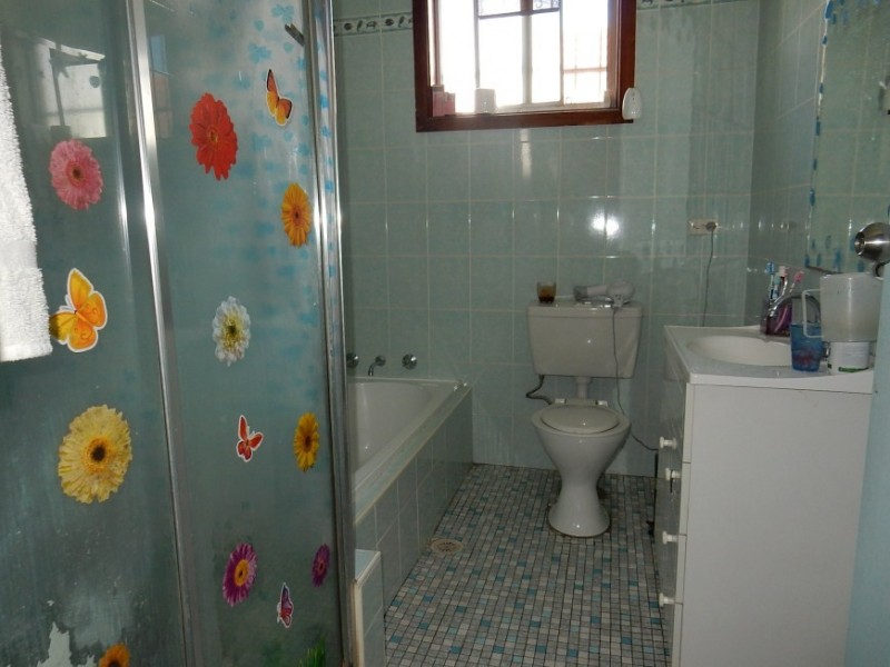 11 Avisford Street, Fairfield NSW 2165