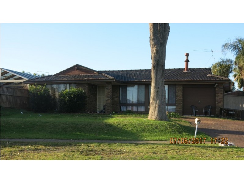 34 Ironside, St Johns Park NSW 2176