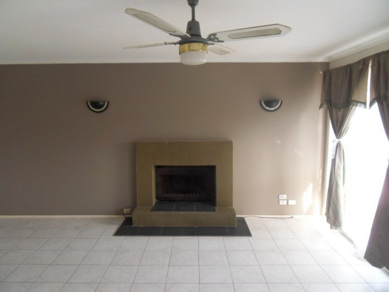 34 Ironside, St Johns Park NSW 2176