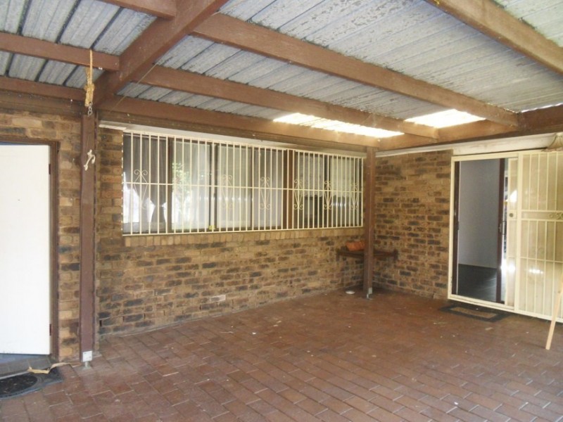 34 Ironside, St Johns Park NSW 2176