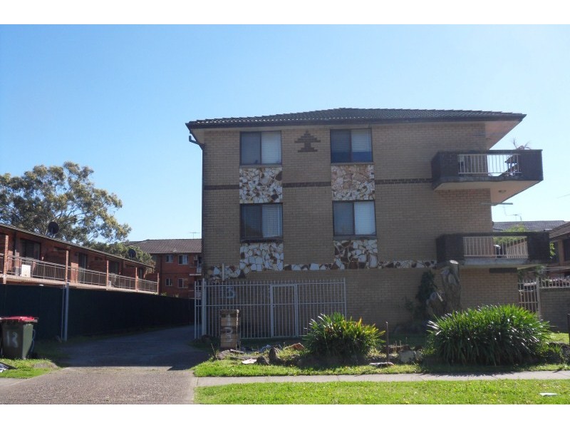 1/13 Pevensey Street, Canley Vale NSW 2166