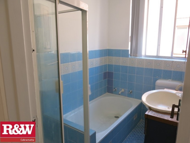 8/33 Carramar Avenue, Carramar NSW 2163