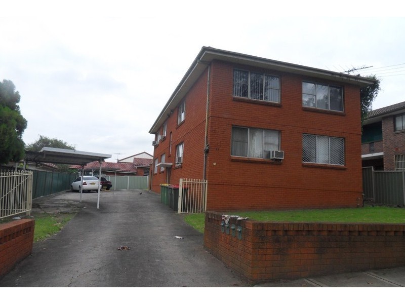 2/13 Kurrajong Street,, Cabramatta NSW 2166