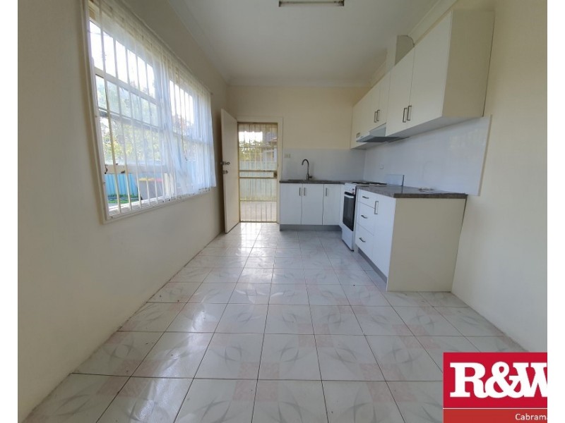 117 Arbutus, Canley Heights NSW 2166