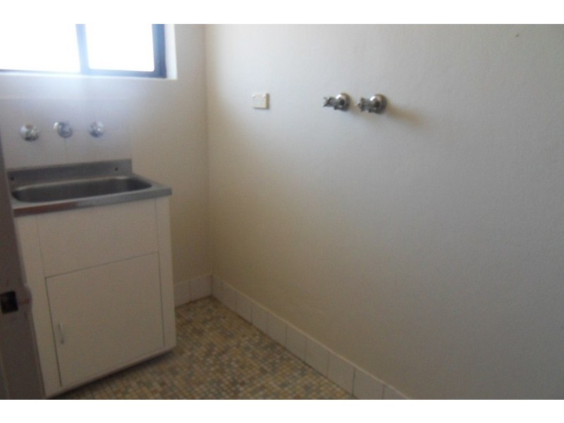 8/13 Pevensey Street, Canley Vale NSW 2166