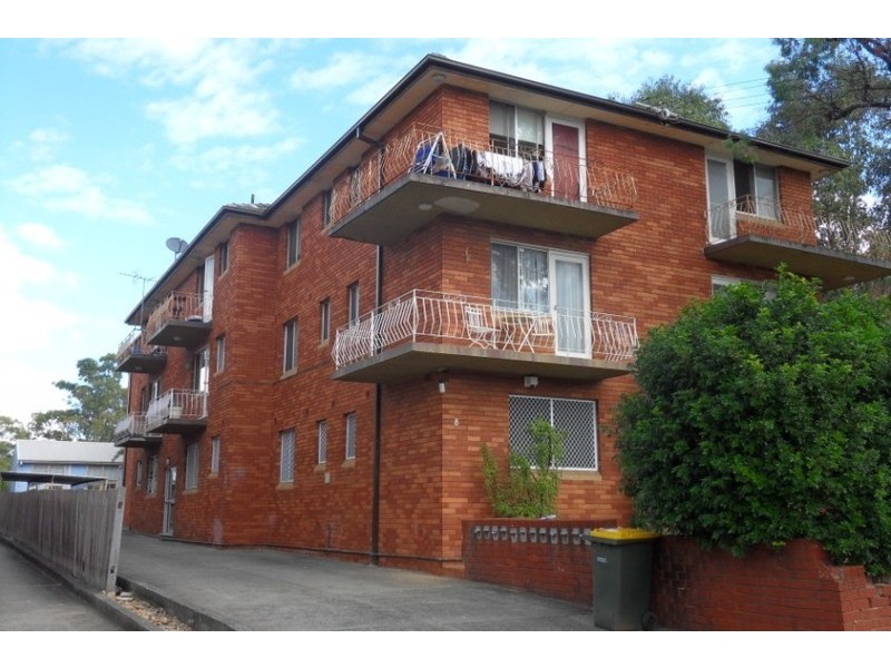 4/8 Calliope Street, Guildford NSW 2161