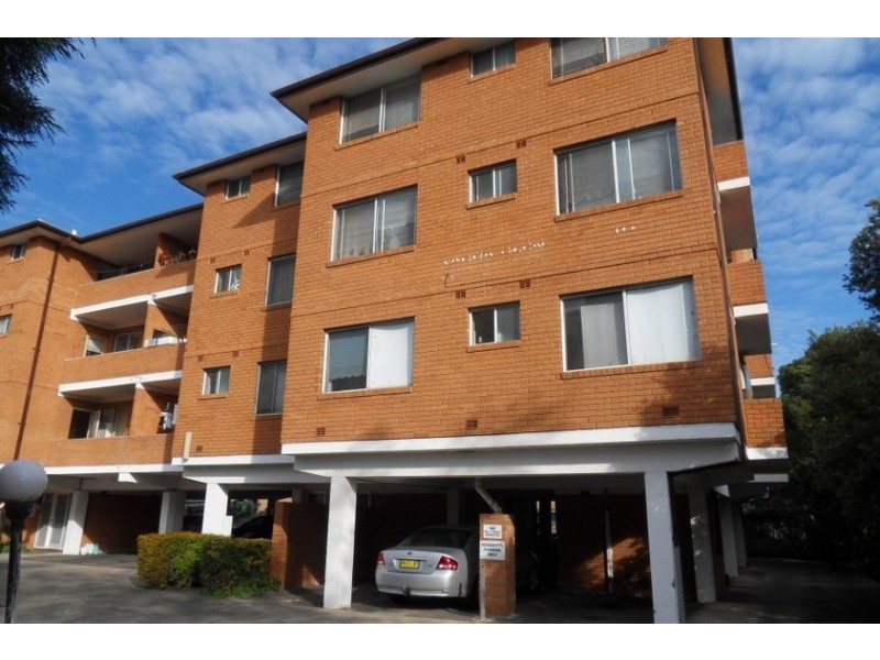 18/10 Clifford Avenue, Canley Vale NSW 2166