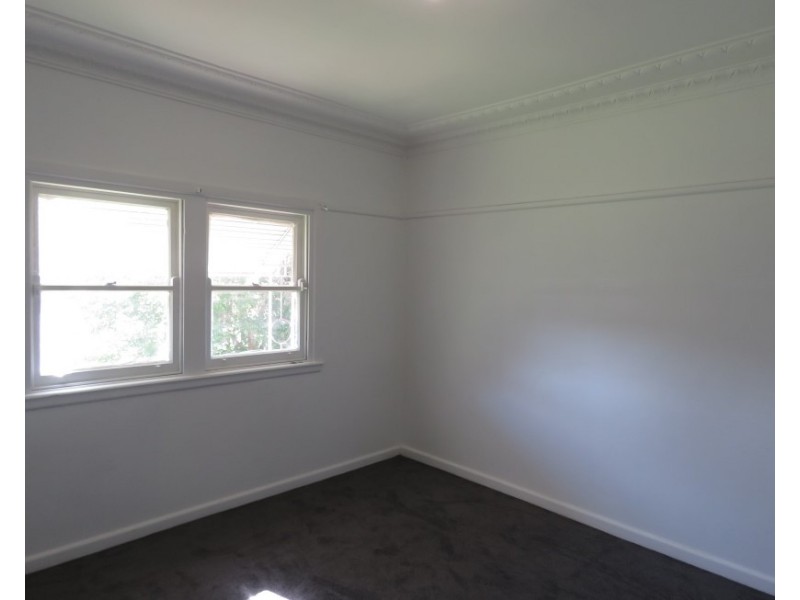 12 Cunninghame Street, Fairfield NSW 2165