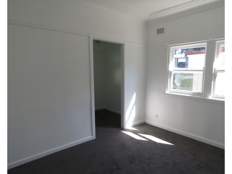 12 Cunninghame Street, Fairfield NSW 2165