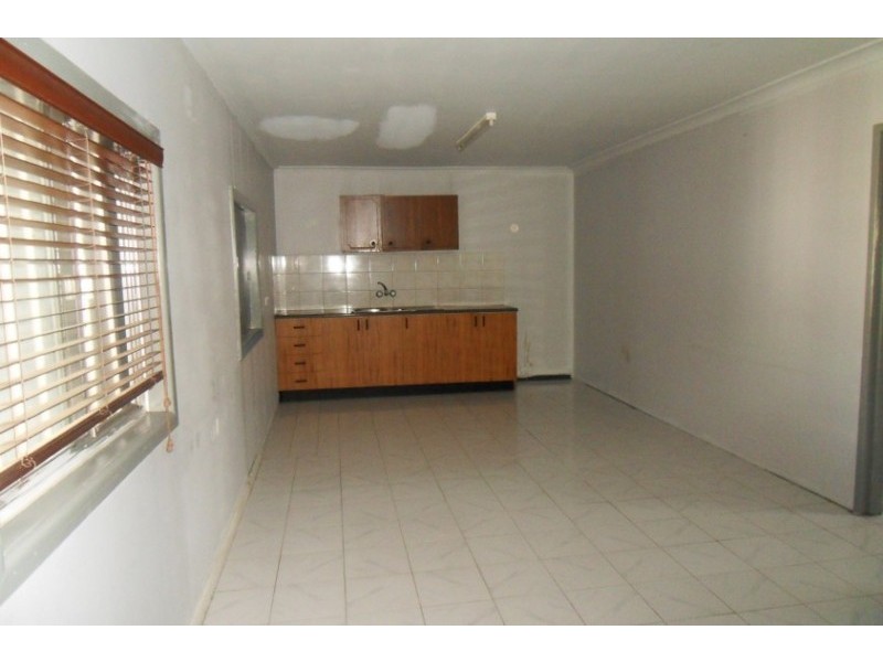 25 Margaret, Fairfield West NSW 2165