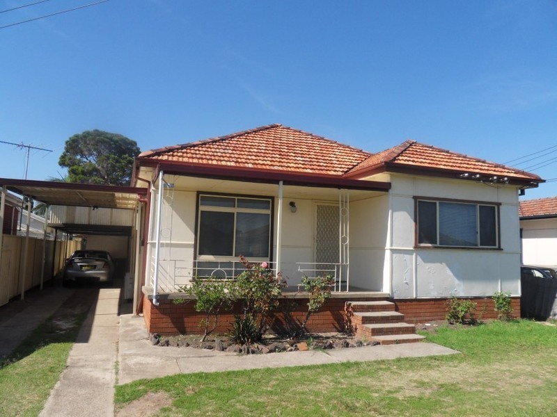 28 Wyong, Canley Heights NSW 2166