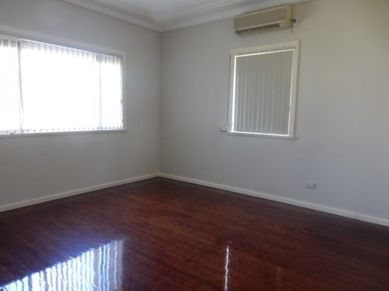 38 Normanby Street, Fairfield East NSW 2165