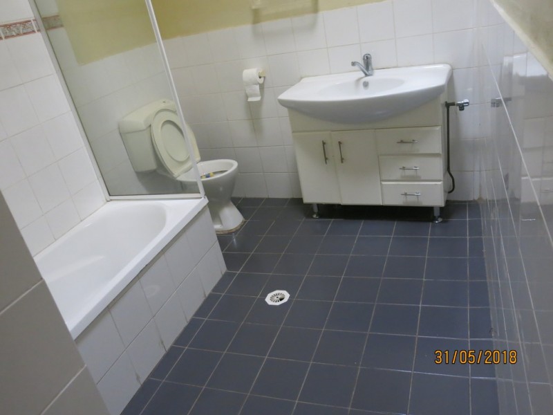 2/154 Wattle Avenue, Carramar NSW 2163