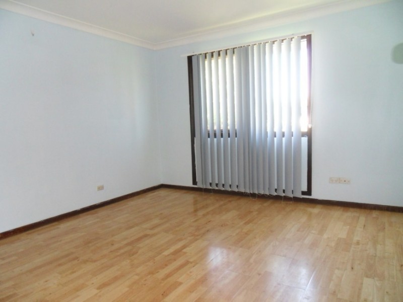 1 Glenlea Street, Canley Heights NSW 2166