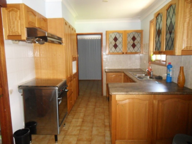 1 Glenlea Street, Canley Heights NSW 2166