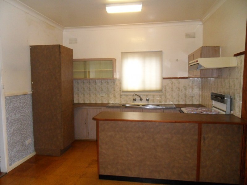 6 Eve Court, Cabramatta NSW 2166