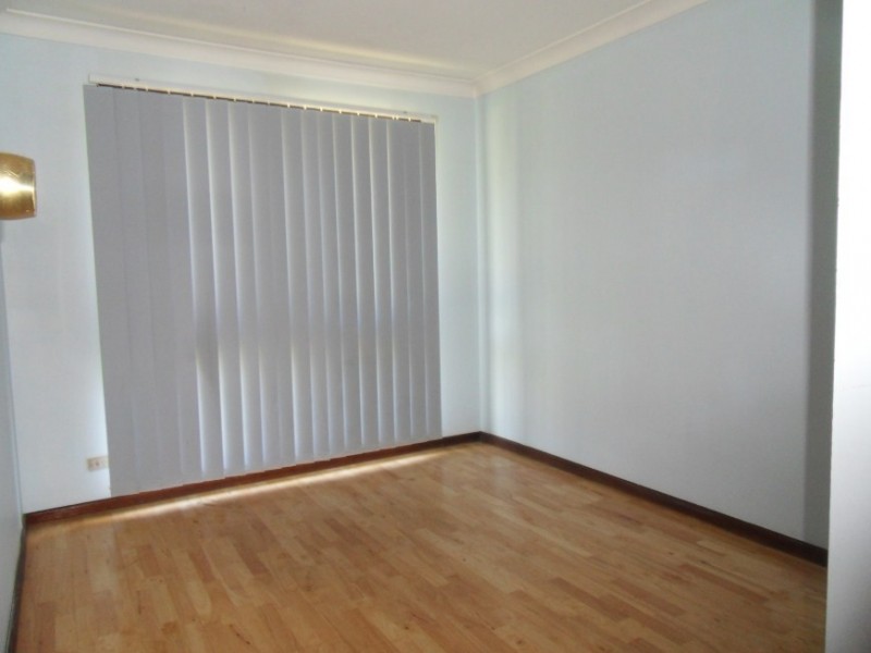 1 Glenlea Street, Canley Heights NSW 2166