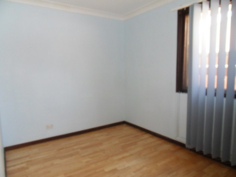 1 Glenlea Street, Canley Heights NSW 2166