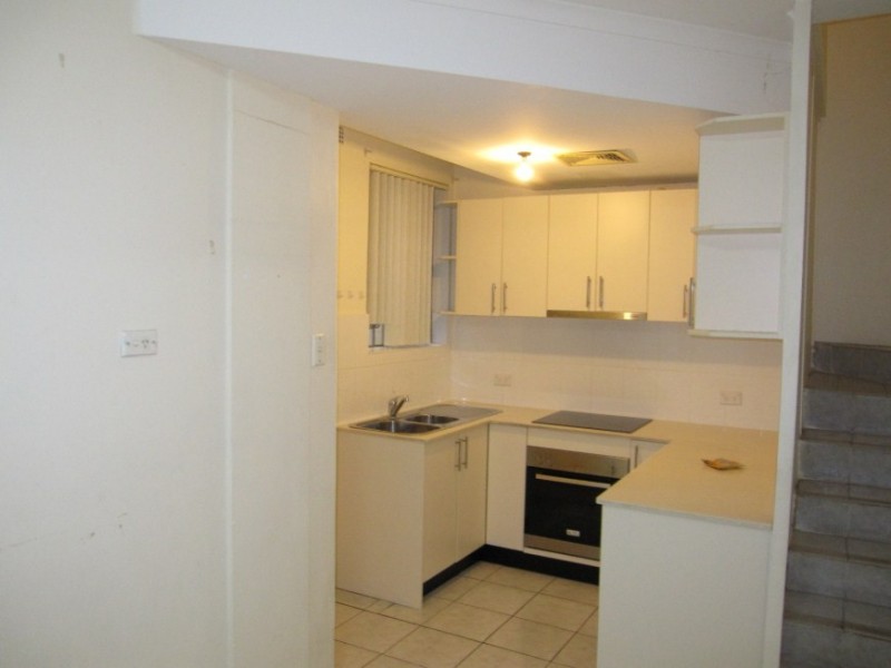 15/90 Longfield Street, Cabramatta NSW 2166