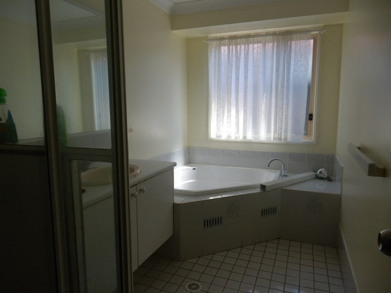 4 Keryn Place, Cabramatta NSW 2166