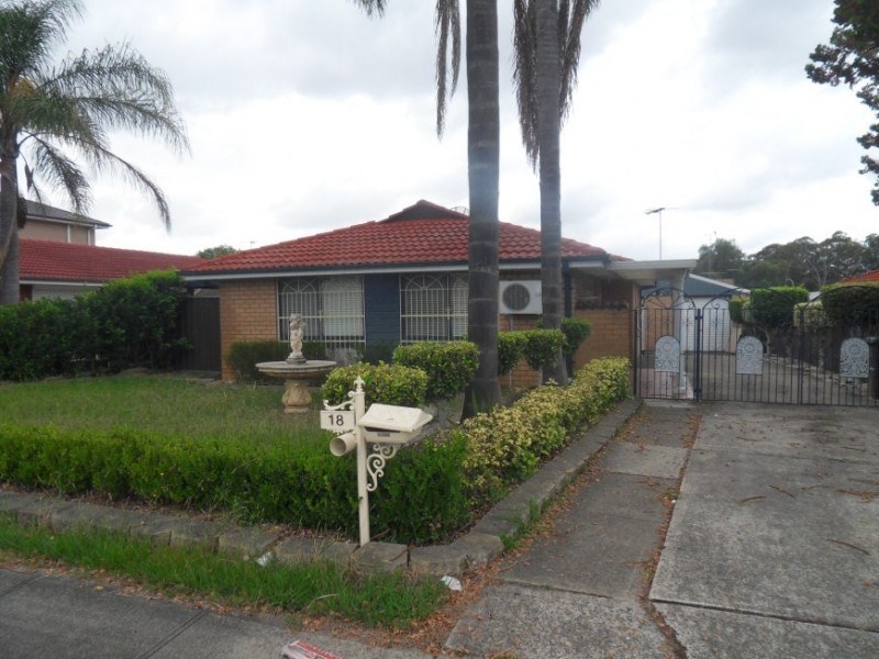 18 Brahma Close, Bossley Park NSW 2176