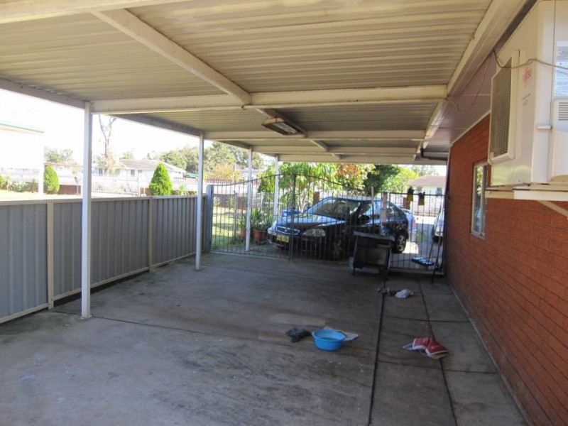 Fairfield West NSW 2165