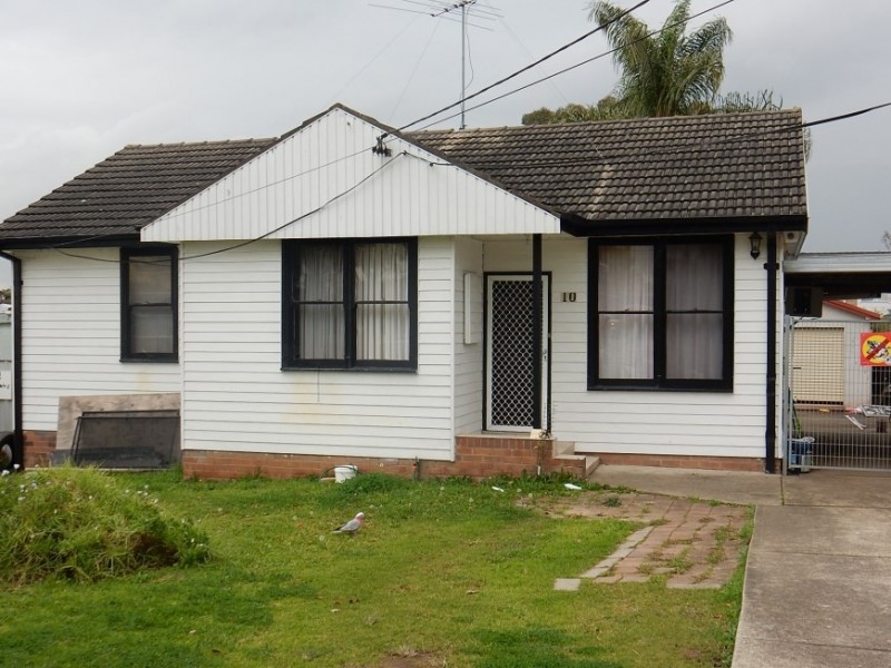 10 Floyd Place, Mount Pritchard NSW 2170