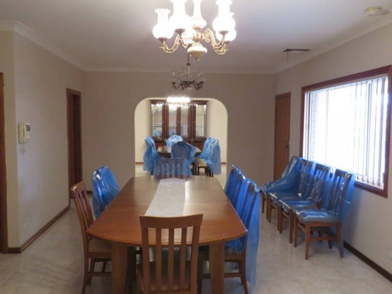 344 Edensor Road, Edensor Park NSW 2176