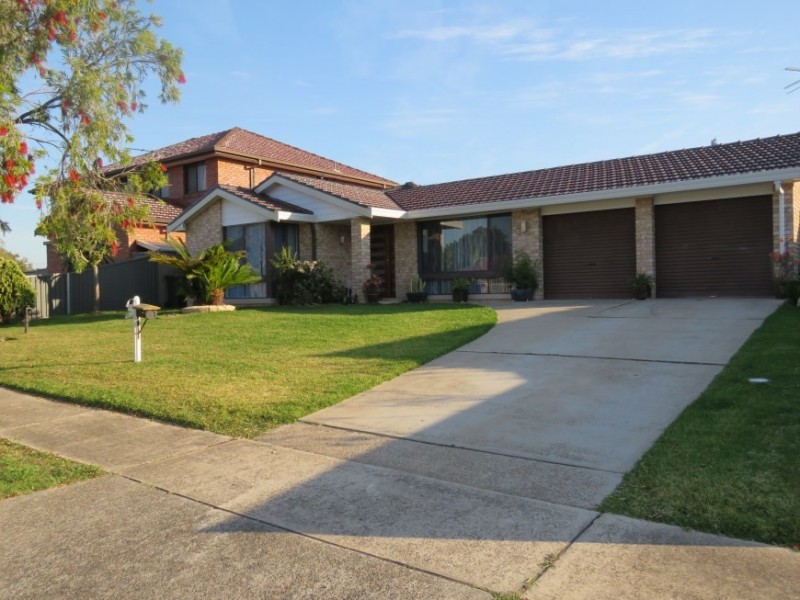 2 Kedron Place,, St Johns Park NSW 2176