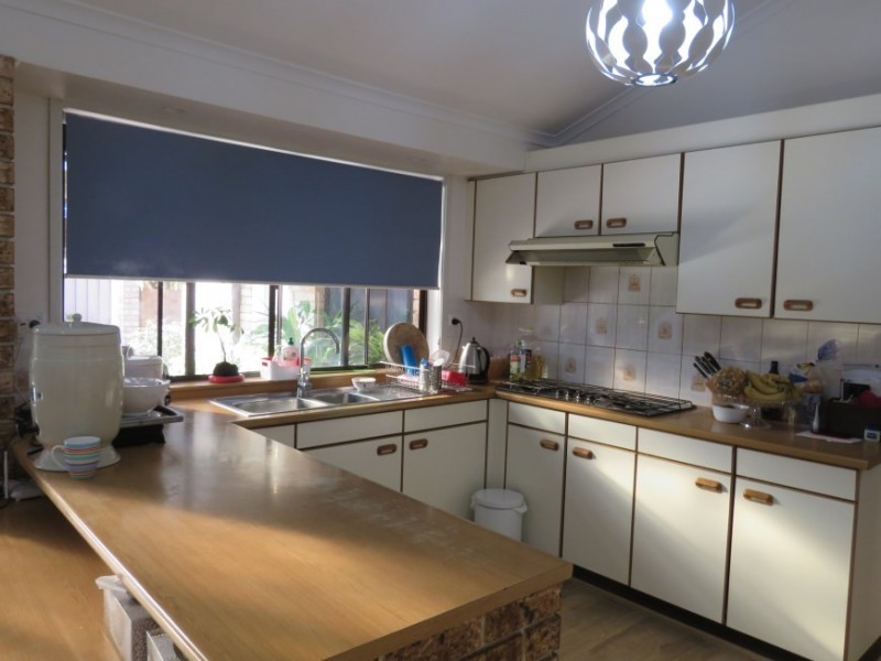 2 Kedron Place,, St Johns Park NSW 2176