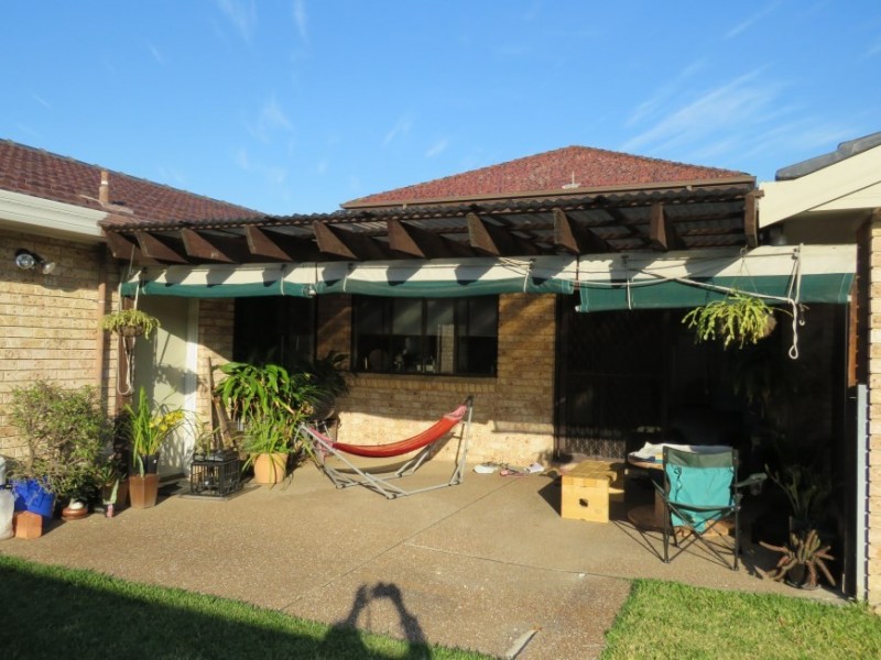 2 Kedron Place,, St Johns Park NSW 2176