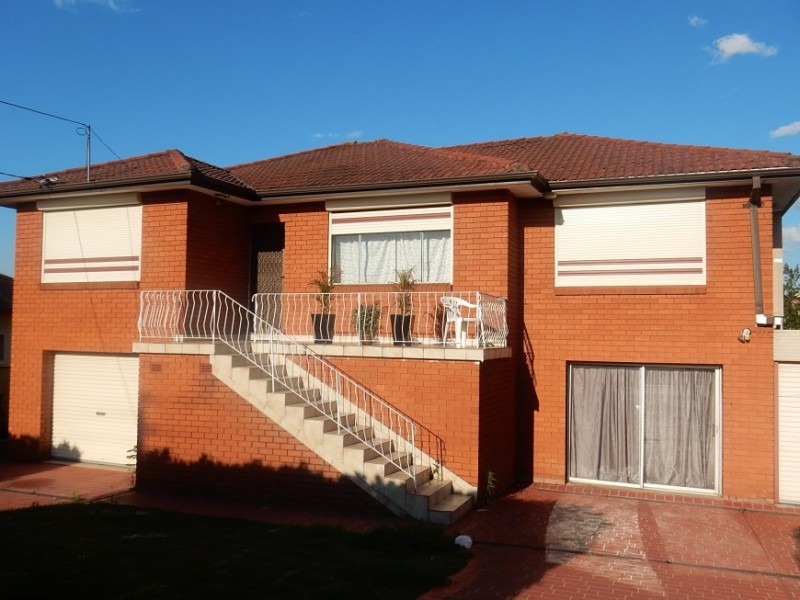 87 Flowerdale Rd, Liverpool NSW 2170