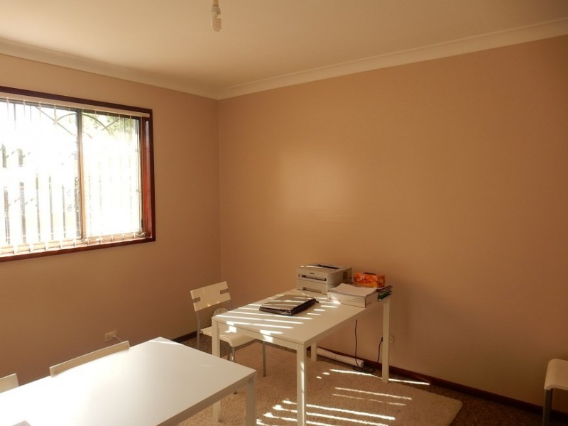 41 Railway Parade, Fairfield NSW 2165