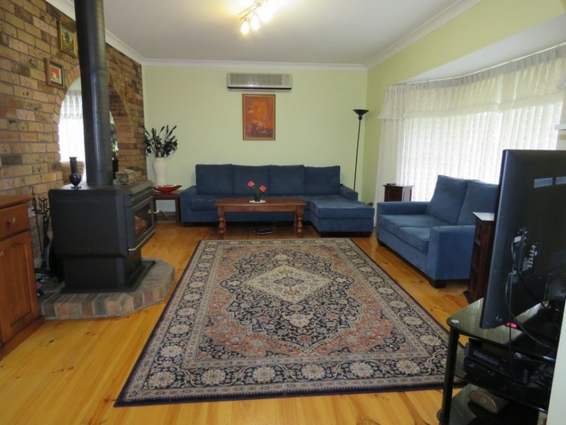 21 Bensbach Road, Glenfield NSW 2167