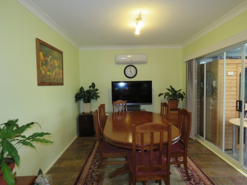 21 Bensbach Road, Glenfield NSW 2167