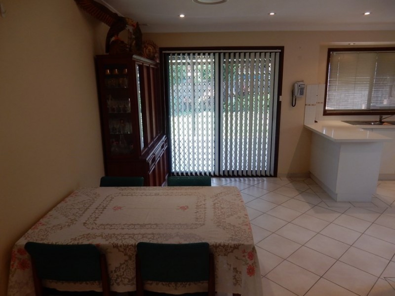 18 Glen Elgin Crescent, Edensor Park NSW 2176