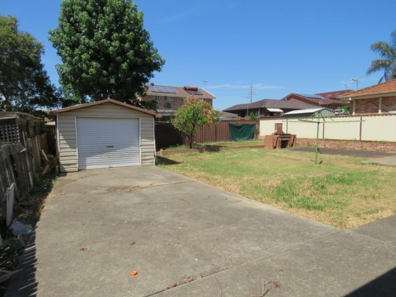 33 Murrumbidgee Street, Bossley Park NSW 2176