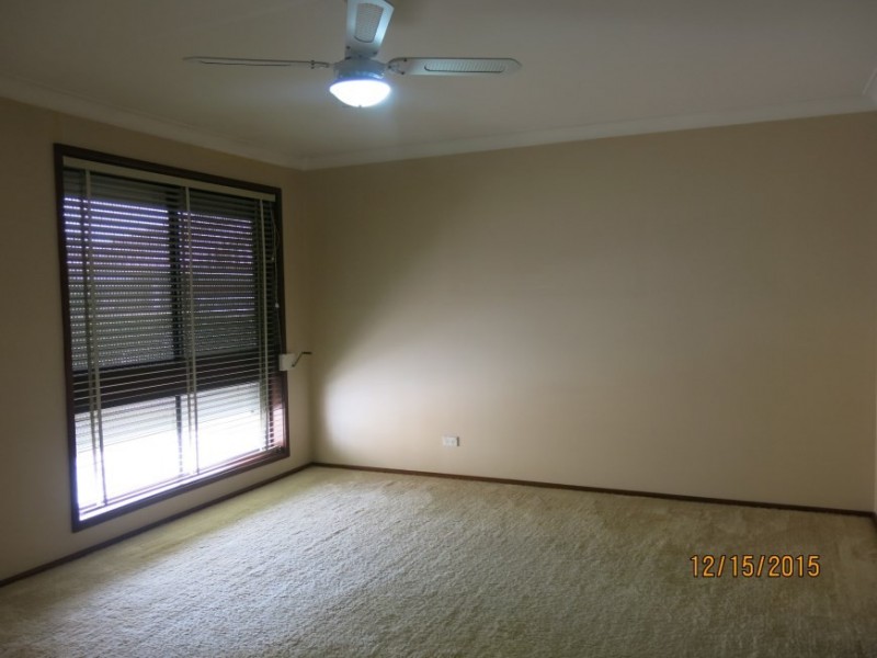 6 CONCORD PLACE, St Johns Park NSW 2176