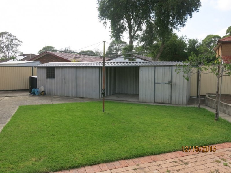 6 CONCORD PLACE, St Johns Park NSW 2176