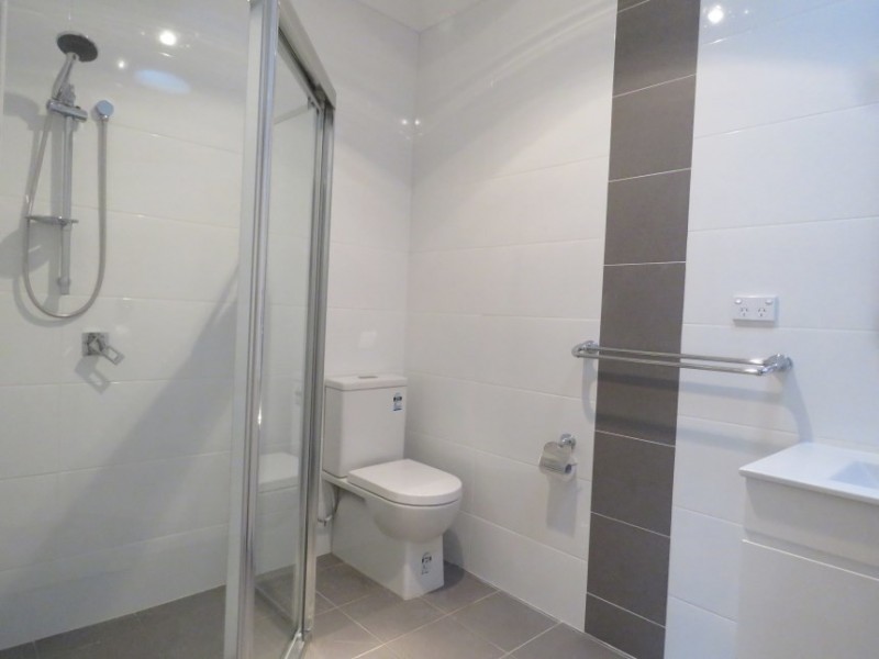 42 North St, Fairfield NSW 2165