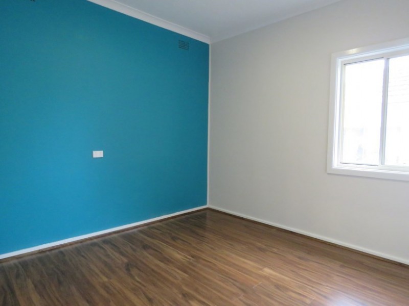 42 North St, Fairfield NSW 2165