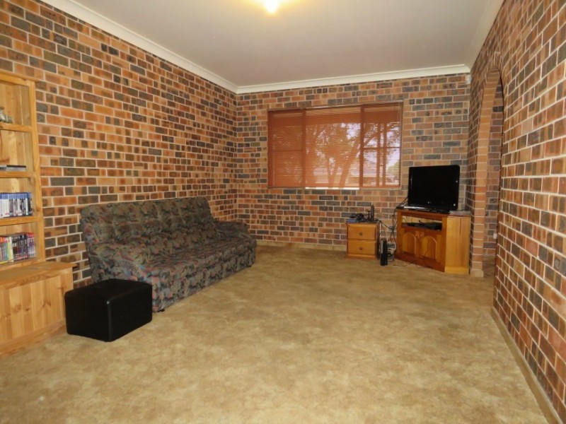 179 Mimosa Road, Bossley Park NSW 2176