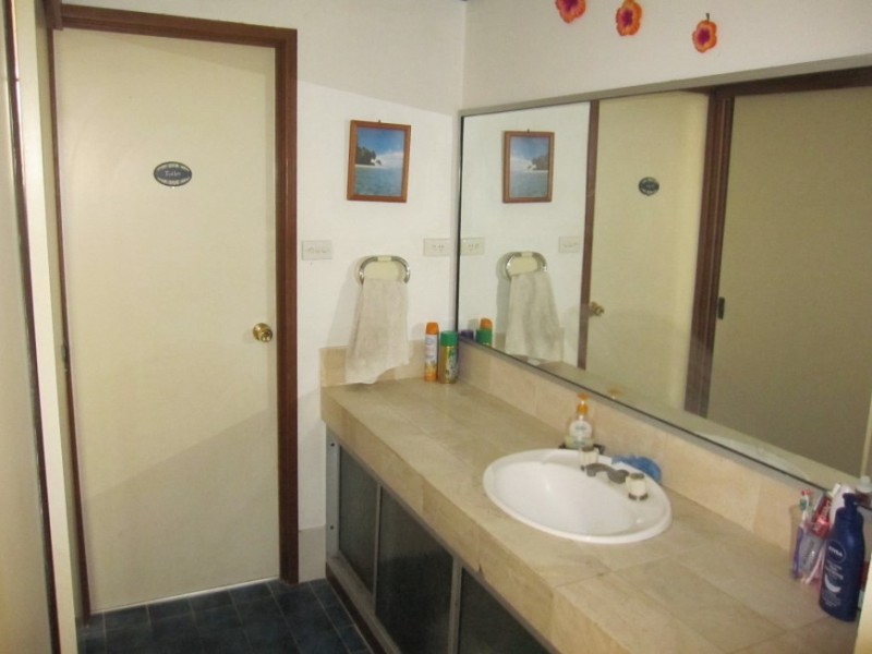 Edensor Park NSW 2176