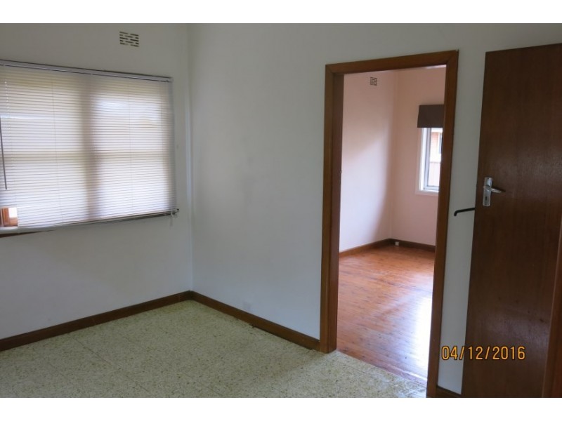 37 Stanbrook Street, Fairfield Heights NSW 2165