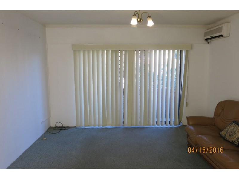 1/5a Fairlight Ave,, Fairfield NSW 2165