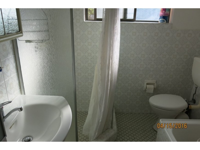 1/5a Fairlight Ave,, Fairfield NSW 2165