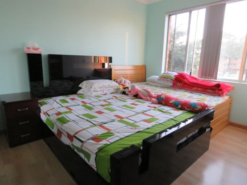 13/108 Broomfield Street, Cabramatta NSW 2166